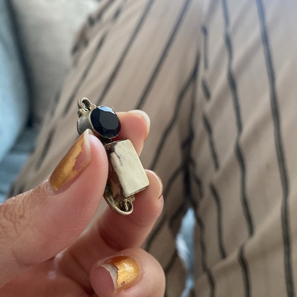 Pendant - Picture 3 of 5